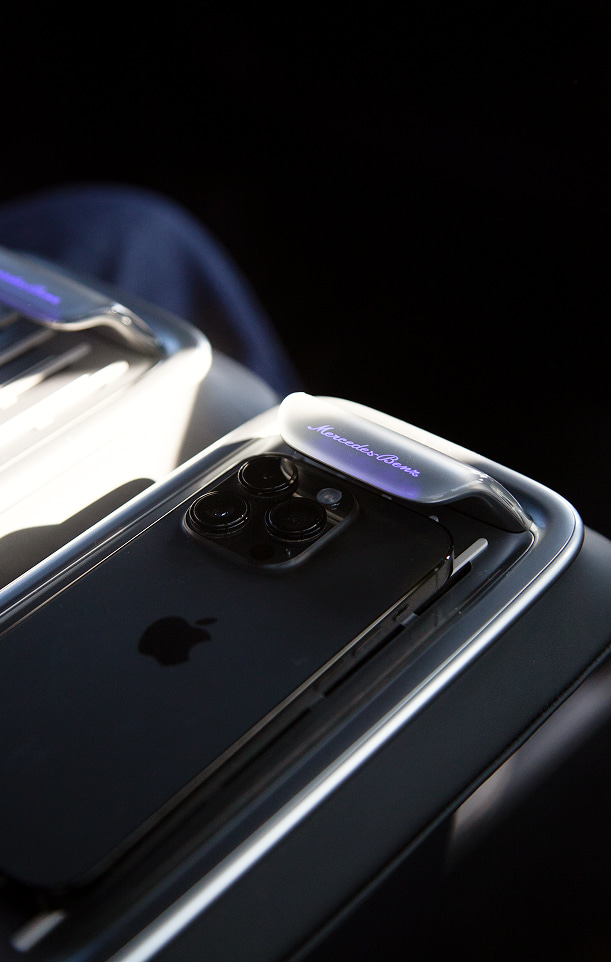 WLAN und Ladegeräte in Luxusautos mieten mit Chauffeur Wien